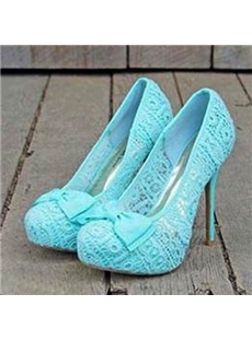 Sweet Girl Wearing Bowknot Platform Heels