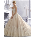 Wide Borded Hemline Lace Tulle Wedding Dress