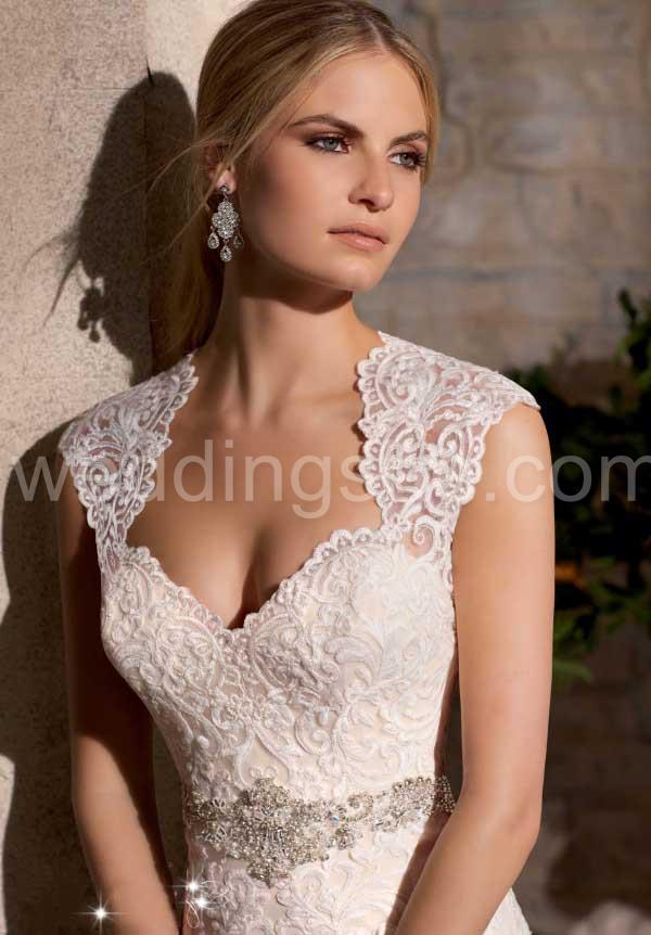  Majestic Embroidery Design Beaded Waistband Wedding Dress 