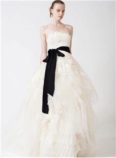 Glamour Ball Gown Strapless Zipper Up Back Tulle Appliques Wedding Dress With Black Sash At Waist