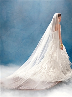 Disneys Princess Sweetheart Neckline Beading Ruffled Wedding Dress