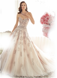 Classic Romantic Ball Gown Strapless Sweetheart Neckline Lace Appliqués Beading Wedding Dress
