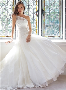 Unique Fasion A Line One Shoulder Beaded Strap Dropped Waistline Chapel Wedding Dress