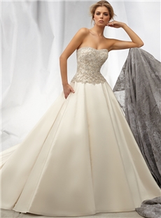 Stunning A Line Sweetheart Neckline Zipper Up Back Beaded Embroidery Wedding Dress