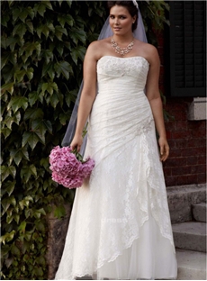 White A Line Strapless Lace Wedding Dress